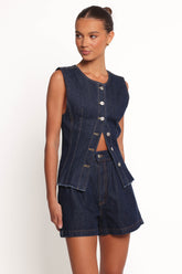 Nylah Pleated Denim Short - Mid Denim